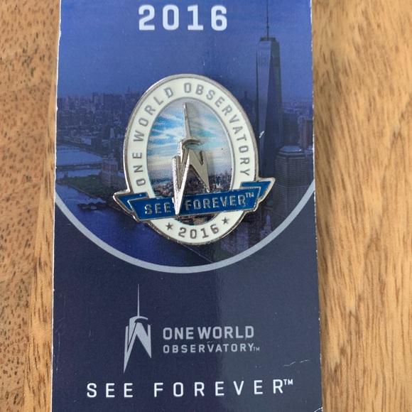 NWT One World Observatory Pin - 2016 - Picture 1 of 2